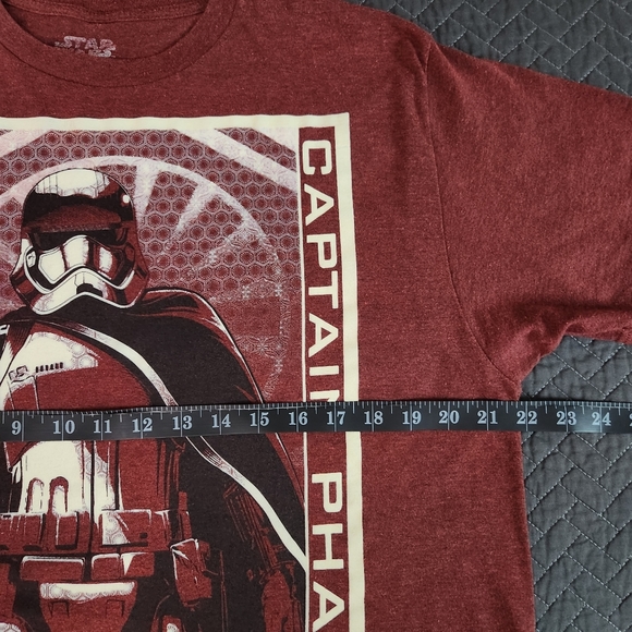 Star Wars Fifth Sun The Force Awakens Captain Phasma Poster Heather Red Tshirt L - Picture 11 of 16